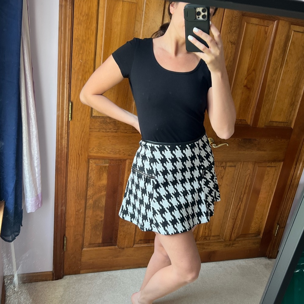 Houndstooth skater skirt
